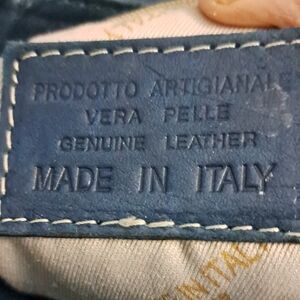 Vera Pelle Blue Leather Craftsmanship